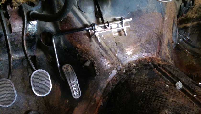 Passenger Seat Rail Orientation