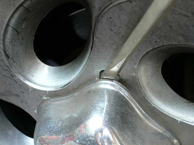 Remove Explorer Wheel Lug Cover