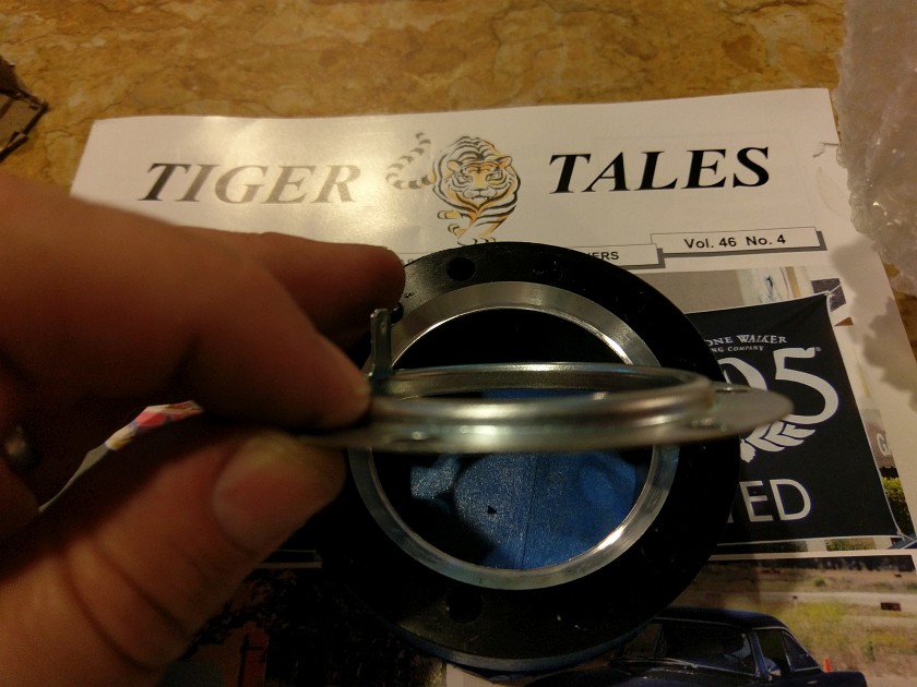 Momo Horn Button Adapter