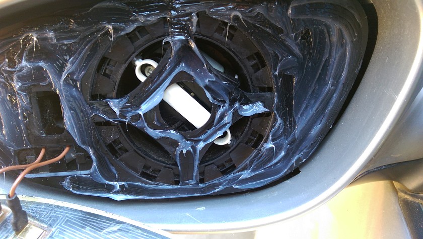 Coating with silicone glue