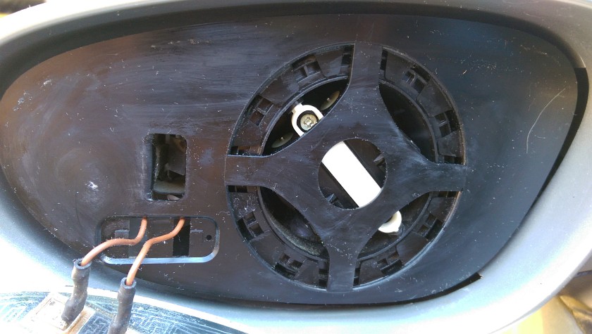 Porsche Mirror Housing Cleaned