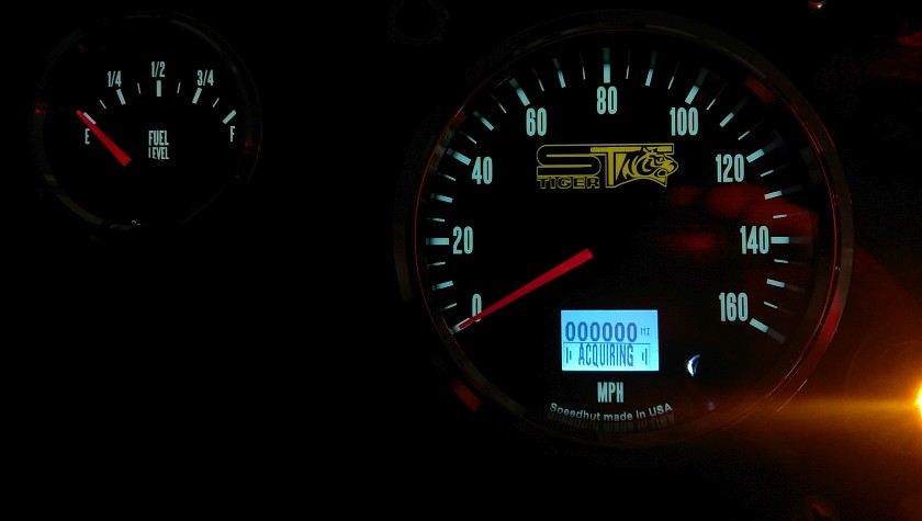 Speedhut Legacy Speedo and Fuel Gauge