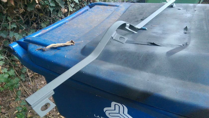 Primering Dash Pad Bracket