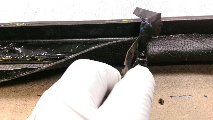 Sunbeam Dash Pad Trim - Glue